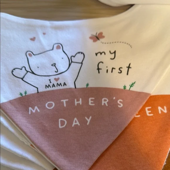 Colorful Holiday Baby Bandana Bib Set - Picture 5 of 14